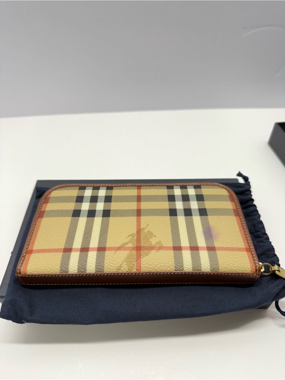 Burberry Check Zip Wallet in Beige and Brown - Picture 8 of 11